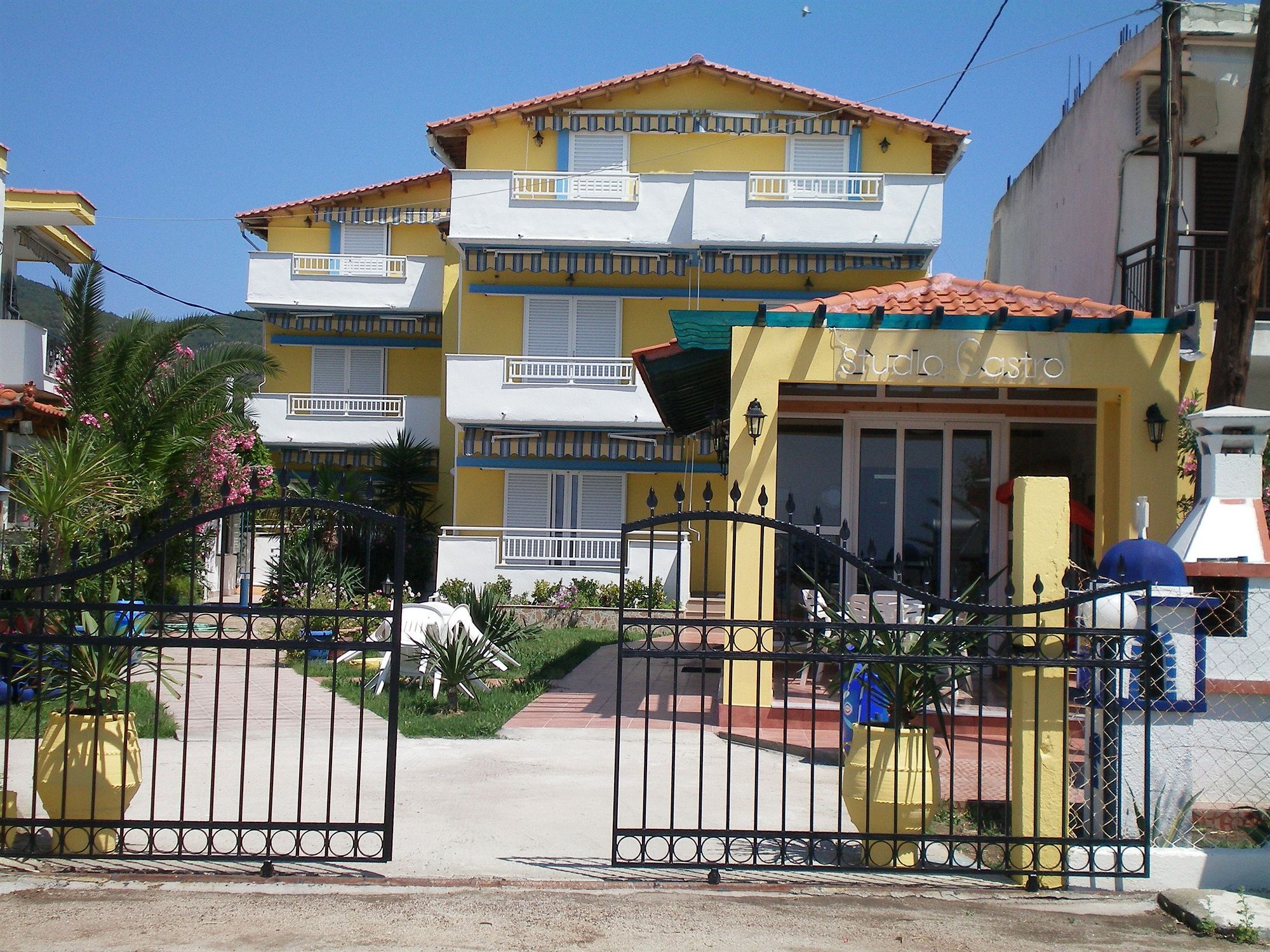 Studios Castro Toroni Esterno foto